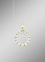 Funkelnder Anh&auml;nger mit synth. Zirkonia 