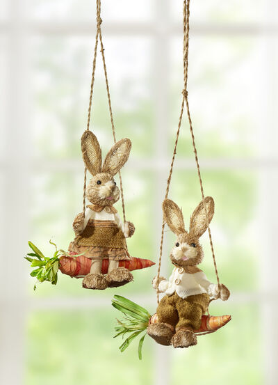 Bast-Hase auf Schaukel 