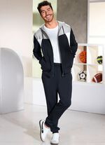 Freizeitanzug von &bdquo;Athlet&ldquo; 