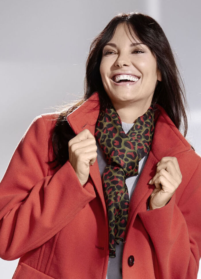 Schal mit Raubtierfell-Dessin 