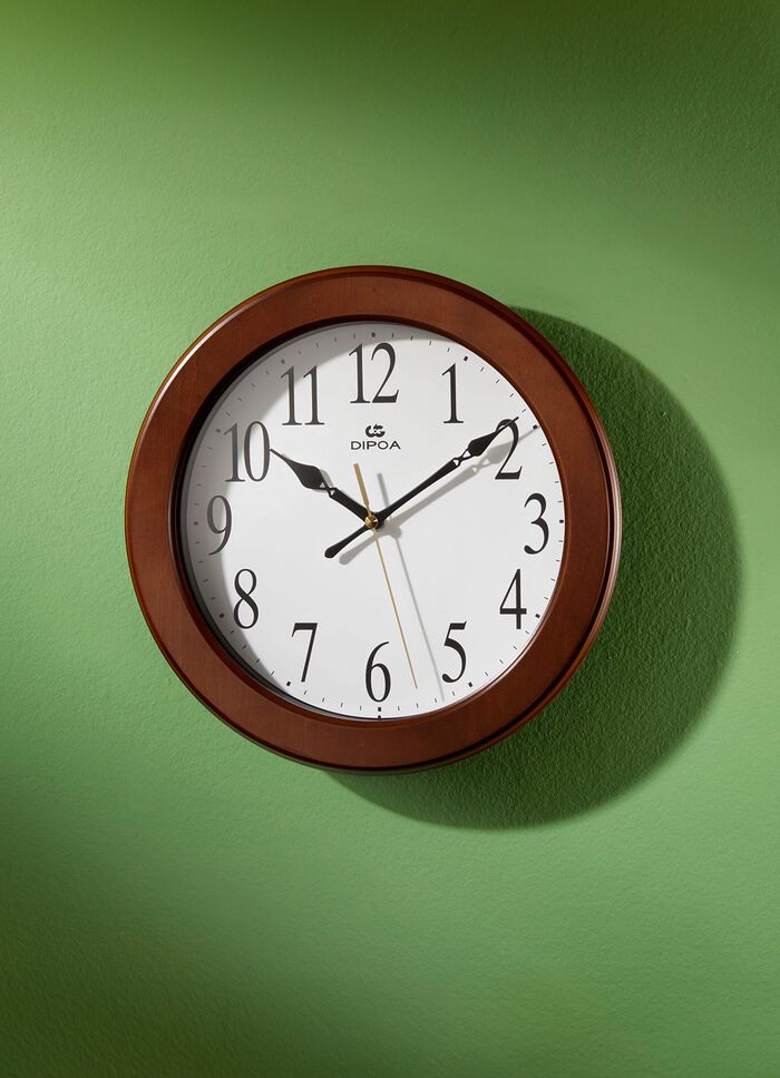 Hochwertige Wanduhr aus Holz 