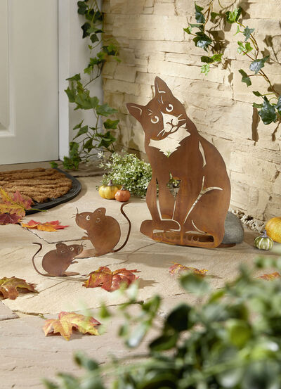 Niedliche Dekoration aus gerostetem Metal 