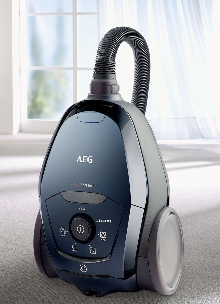 Leistungsstarker AEG Bodenstaubsauger 