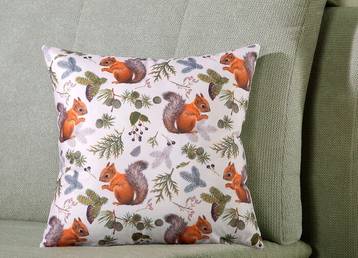 Herbstlicher Kissenbezug mit Eichhörnchen-Motiv 