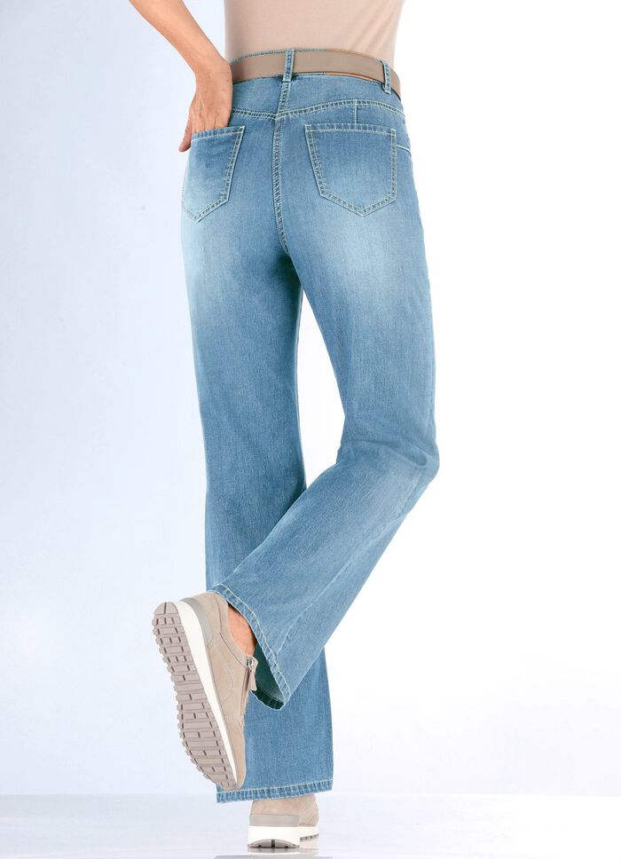 Modische Jeans in 5-Pocket-Form 