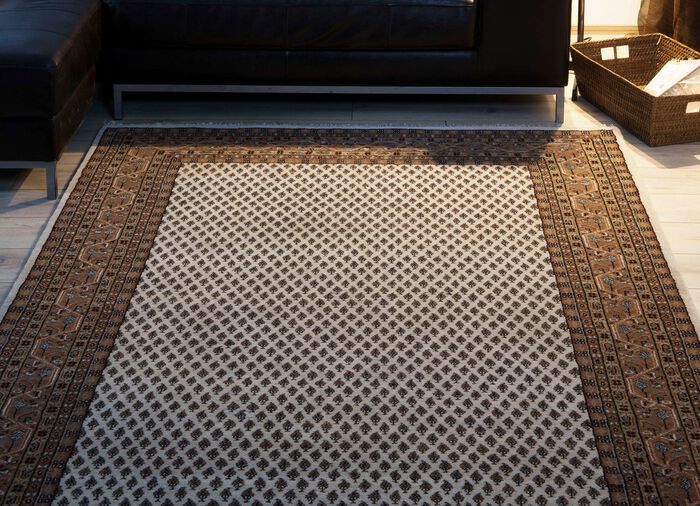 Klassischer Orientteppich aus Indien 