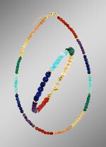 Funkelnde Garnitur mit Edelsteinen 