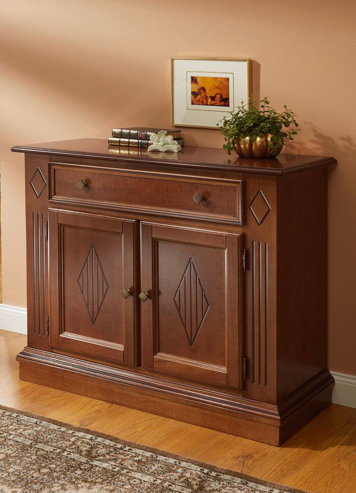 Kommodenserie mit kunstvollen Verzierungen und Echtholzfurnier NUSSBAUM