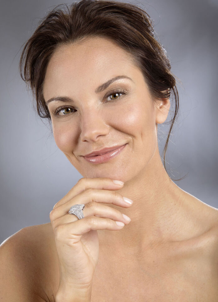 Damenring mit 72 Diamanten und 46 Brillanten 