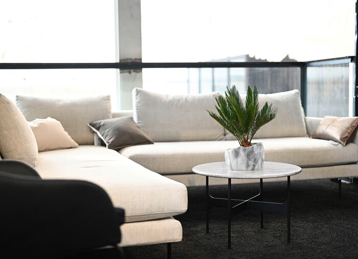 Pflanzen&uuml;bertopf von Botanyia in edler Naturstein-Optik MARMORGRAU