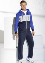 Freizeitanzug mit Kapuze 