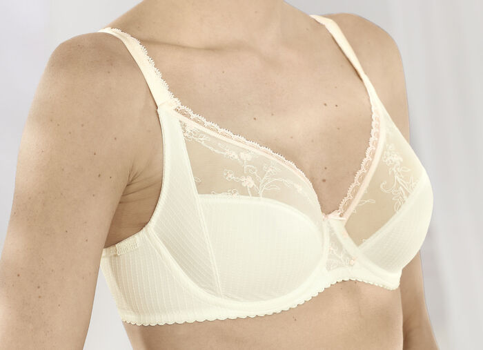 Felina Bügel-BH mit hübscher Stickereispitze 
