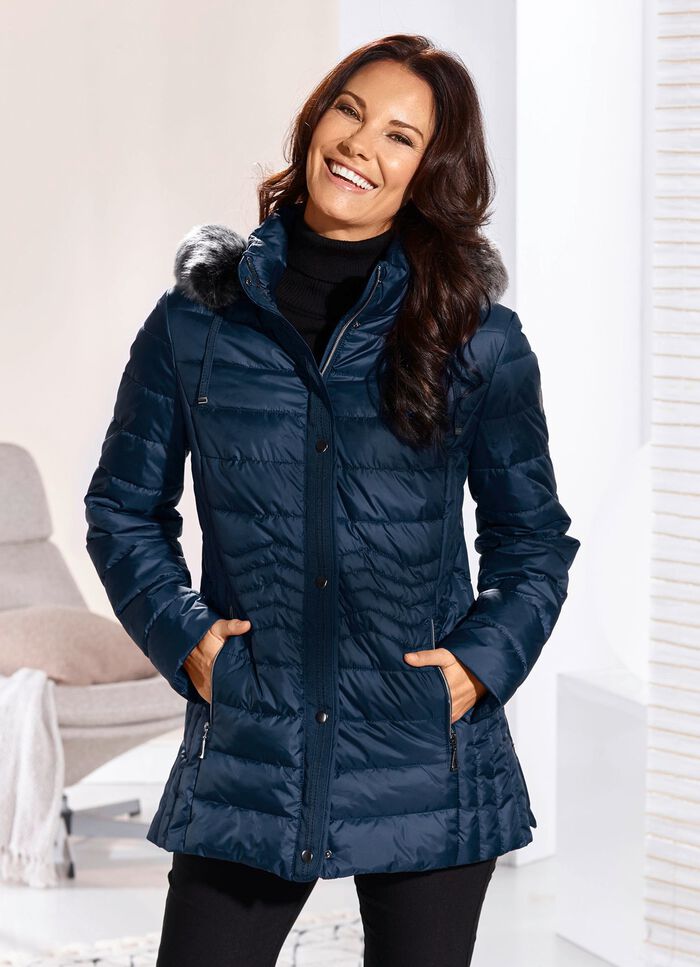 Jacke mit abnehmbarer Kapuze 