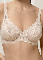 Triumph Amourette Bügel-BH mit Elastikspitze PUDER