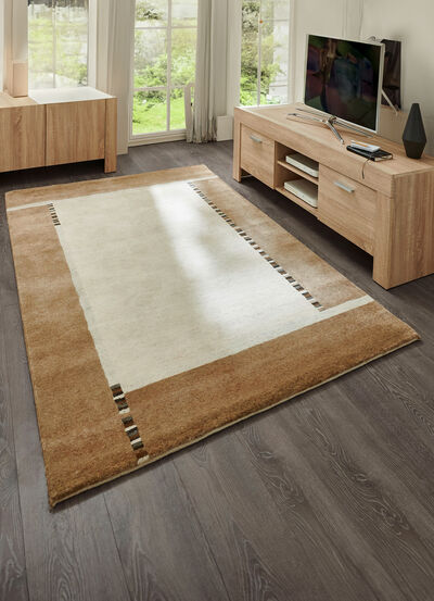 Handgefertigte Brücken und Teppiche 