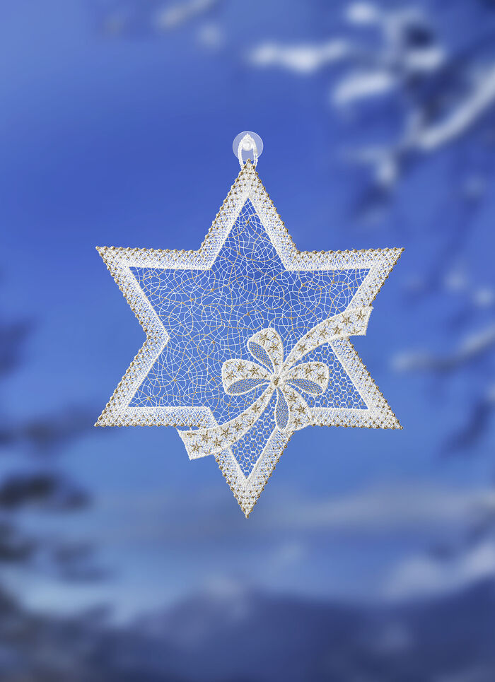 Fensterbild Stern mit Schleife aus Plauener Spitze 