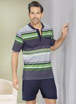 Shorty mit Knopfleiste und Brusttasche 