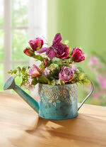 Blumen-Gesteck in Gie&szlig;kanne 