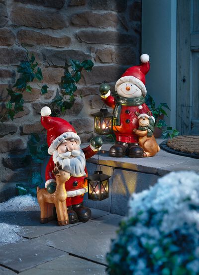 Weihnachtsfigur mit Laterne 