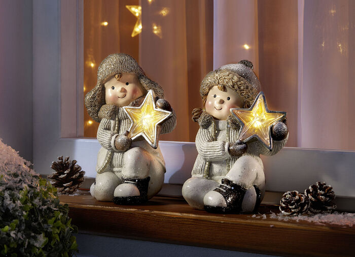 Figur Winterkind mit Stern WEISS