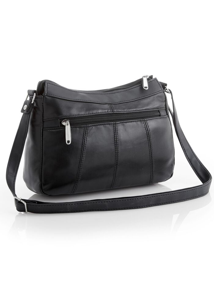 Tasche mit Nietenbesatz 