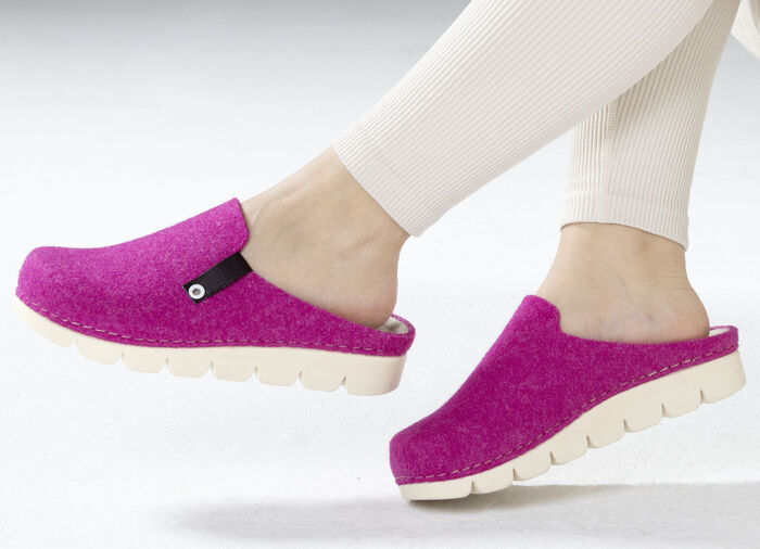 Laurina, trendige Damen-Hausschuhe, Weite G, mit anatomisch geformtem Fu&szlig;bett PINK