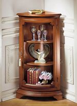 Eckvitrine klein, 1-türig NUSSBAUM