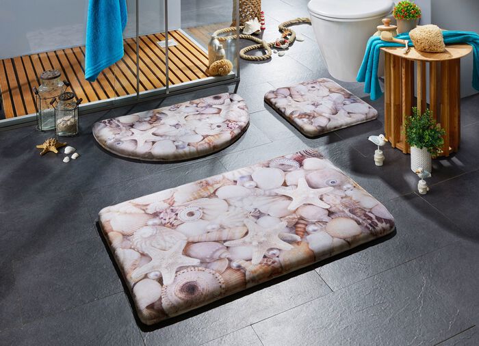 Traumhafte Badgarnitur mit Bandeinfassung 