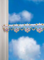 Stangendeko mit hübschen Stiefmütterchenmotiven 