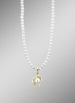 Herz-Anhänger mit Perlenkette 