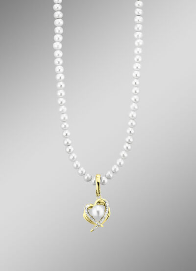 Herz-Anhänger mit Perlenkette 