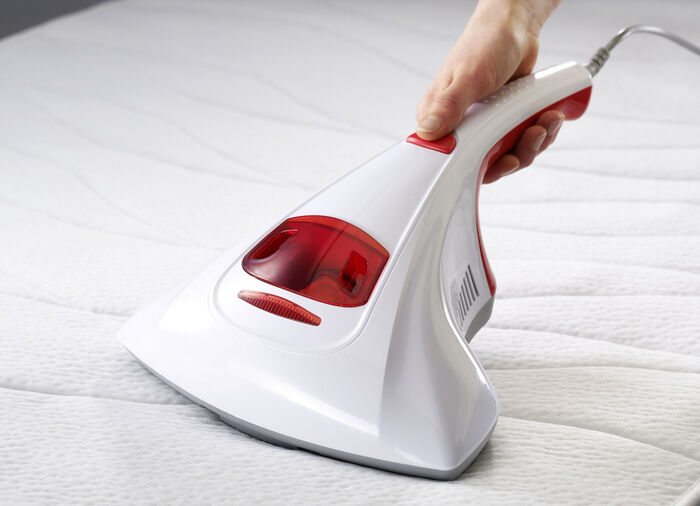 Milbensauger mit UV-C-Lampe 