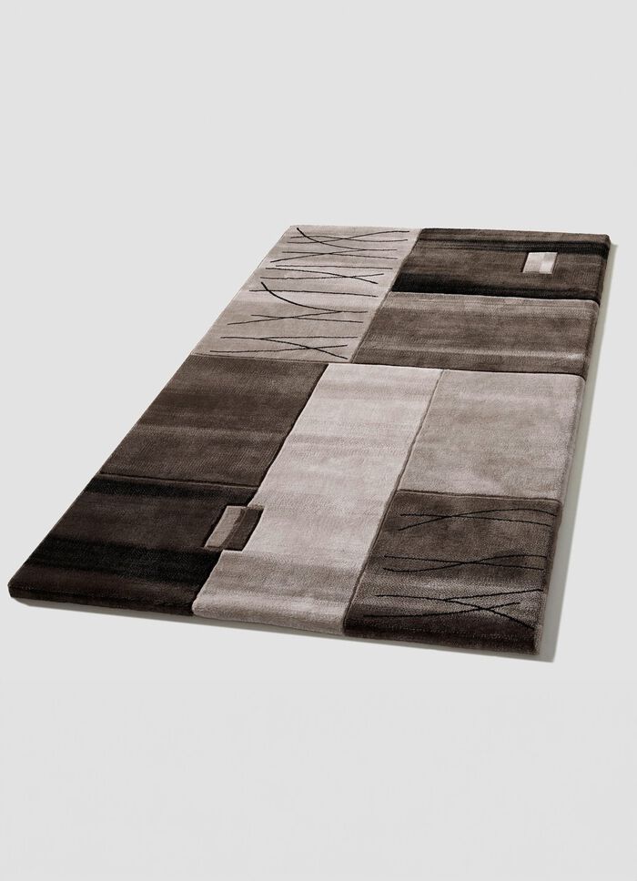 Br&uuml;cken, Galerie und Teppiche mit handgef&uuml;hrtem Konturenschnitt 