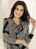 Shirt mit aufwendig gearbeiteter Zierblende 