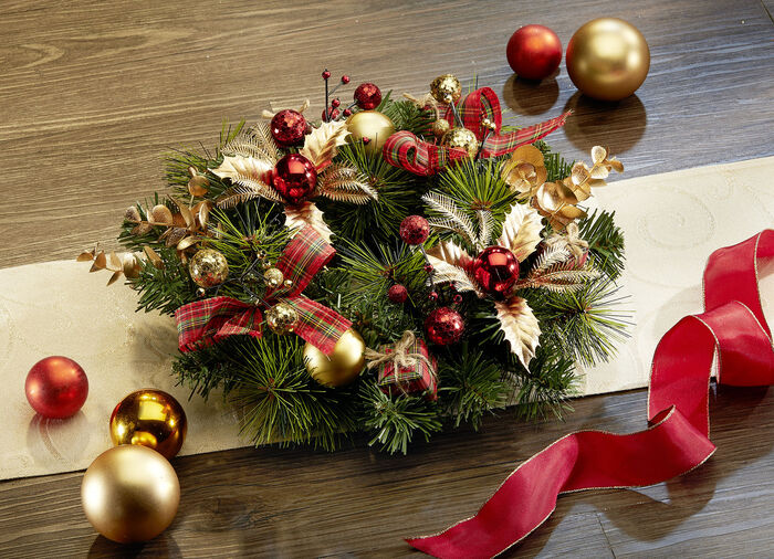 Aufwendig gestalteter Tischkranz 