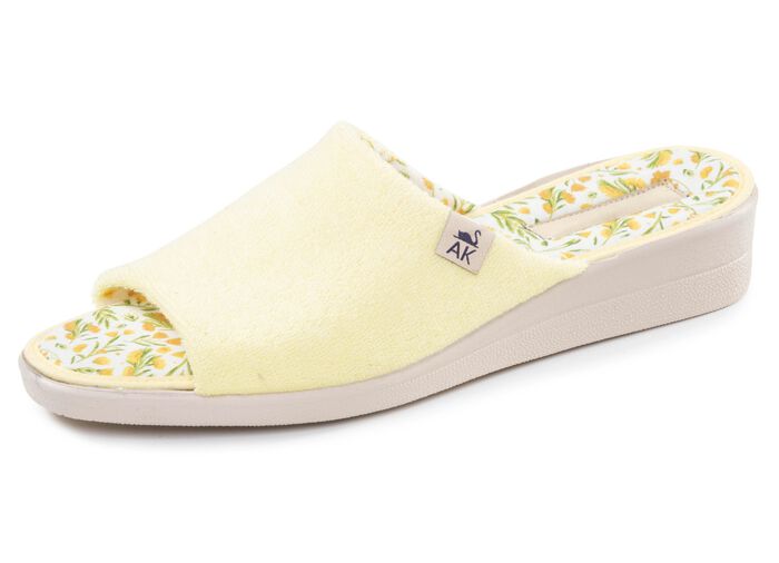 Klassische Damen-Hausschuhe, aus Textilmaterial GELB