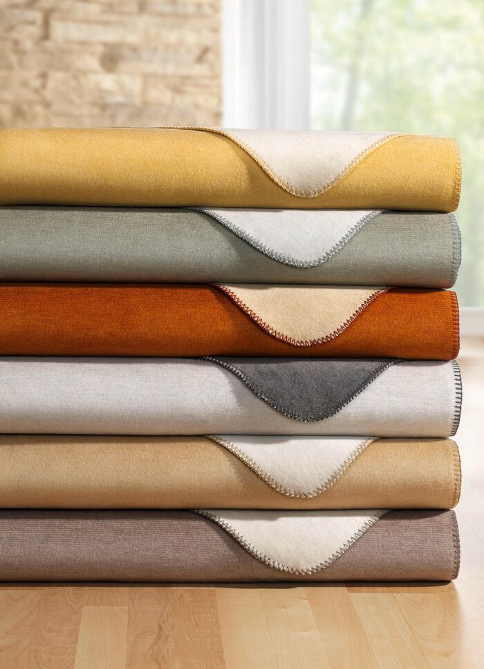 Wohndecke mit Uni-Wendeseite und Häkelsaum CREME-NATUR