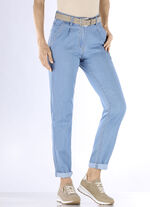 Jeans in Chino-Form HELLBLAU