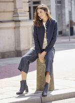 Kurzjacke mit Stehkragen 