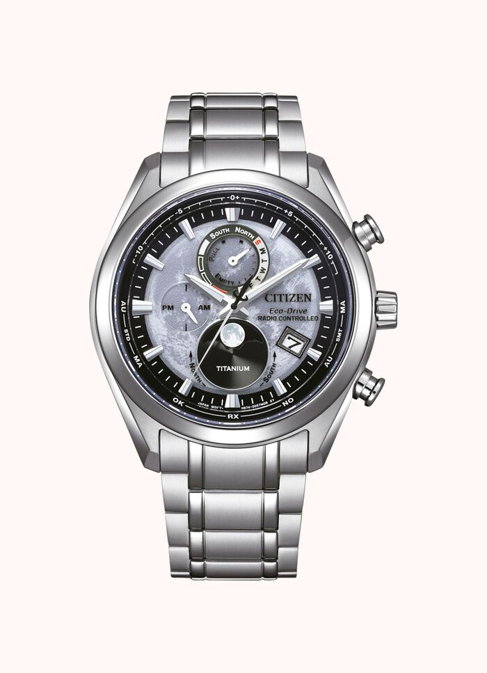 Funk-Solar-Herrenuhr mit Super-Titanium-Bandgeh&auml;use 