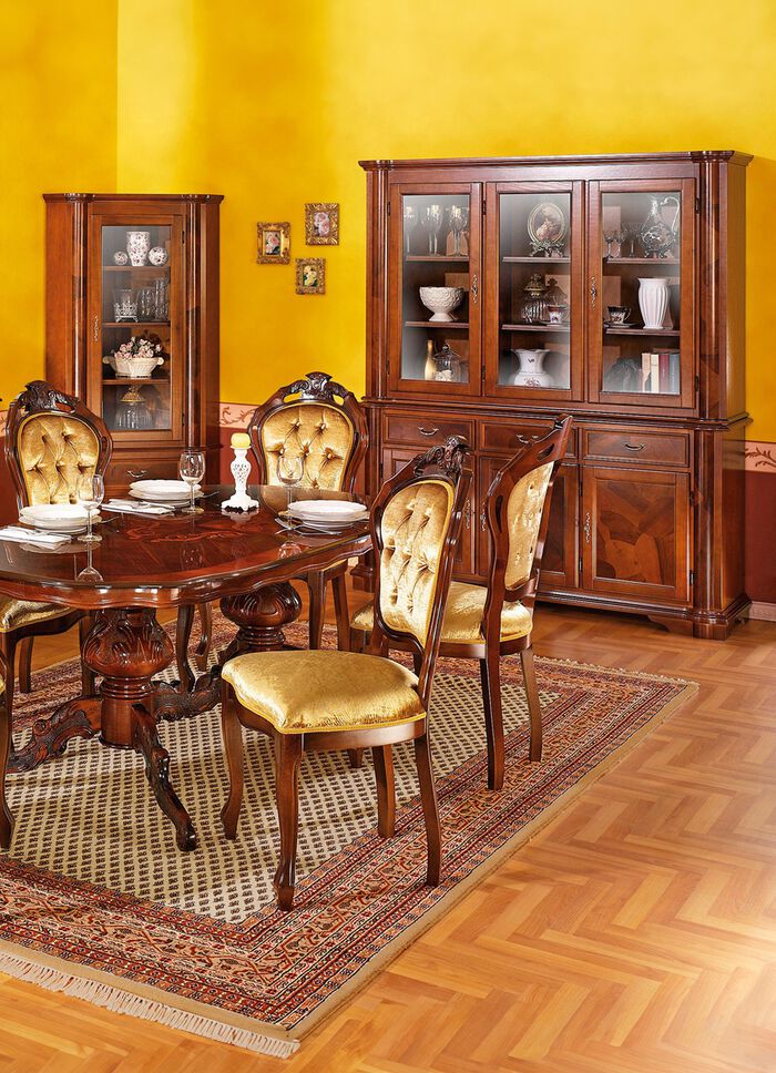 Esszimmer-M&ouml;bel mit Wurzelholzfurnier 