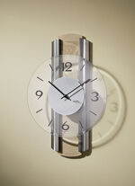 Batteriebetriebene Wanduhr mit Quarzwerk 