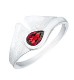 Faszinierender Damenring mit Granat 