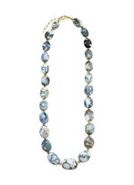 Strahlende Garnitur mit Opal und Hämati 