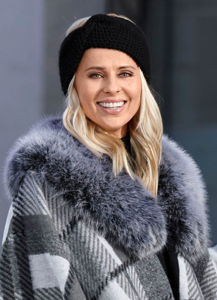 Trendiges Damen-Stirnband, aus Strick SCHWARZ