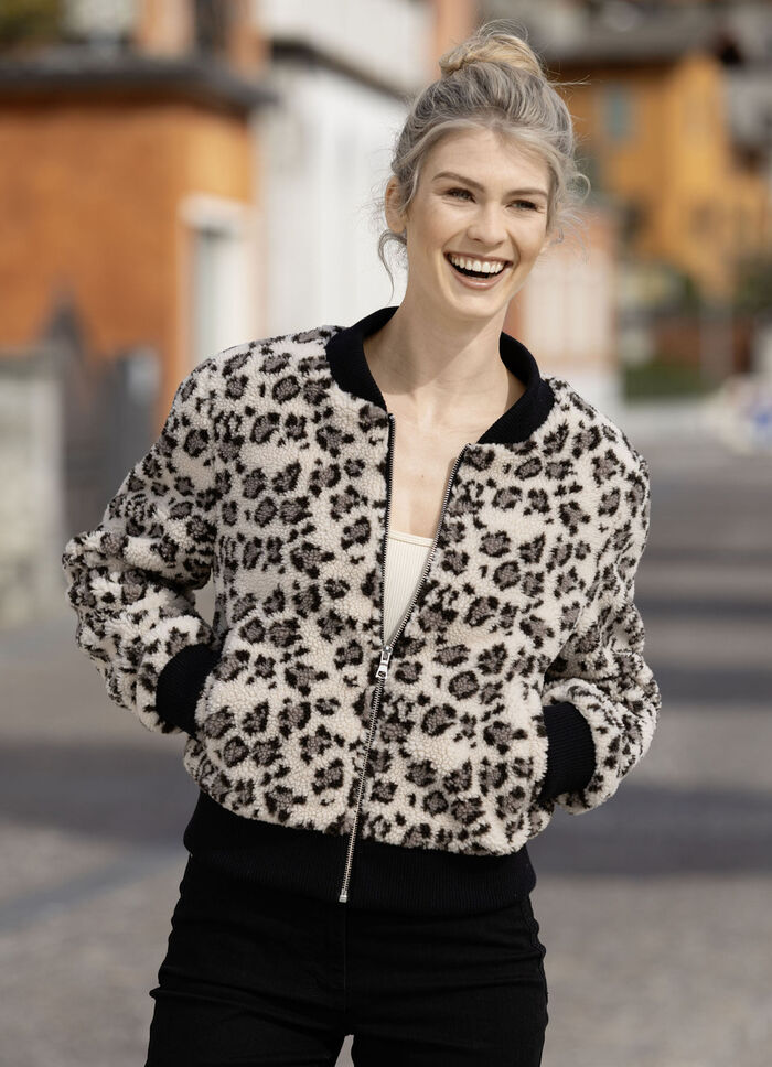 Kurzjacke aus Teddyplüsch 