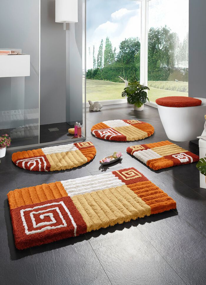 Badgarnitur mit rutschhemmender  R&uuml;ckseite 