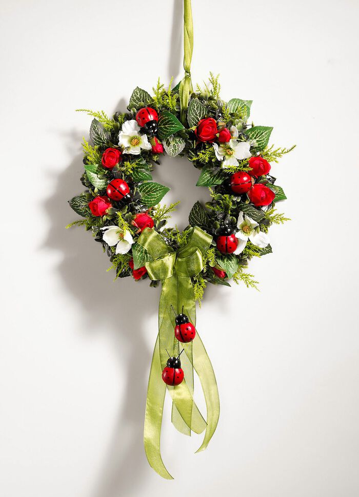 Wandkranz mit Rosen und Marienk&auml;fern 