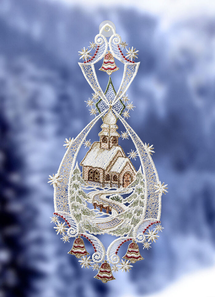 Fensterbild Landschaft mit Kirche aus Plauener Spitze 