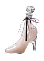 Badeschaum in gläsernen Pumps ROSA